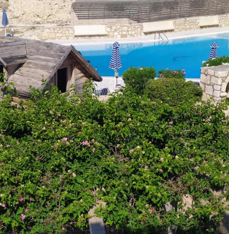 Nicolas Apartments Ierapetra  Ngoại thất bức ảnh